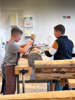 Bildhauer 18 von 25 tn